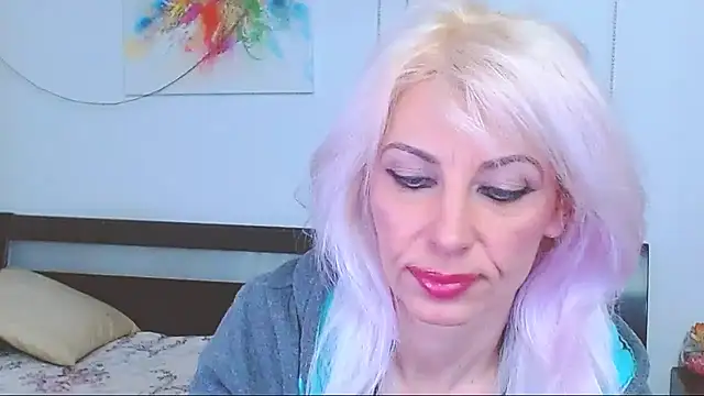 HoneyLara online show from 21, 3, 2025