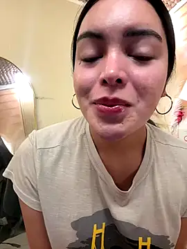 HotstuffCherrySummer online show from 30, 11, 2025