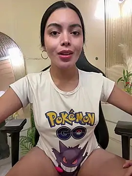 HotstuffCherrySummer online show from 22, 3, 2026