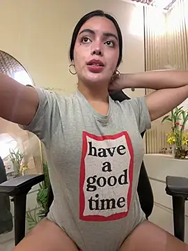 HotstuffCherrySummer online show from 6, 3, 2026