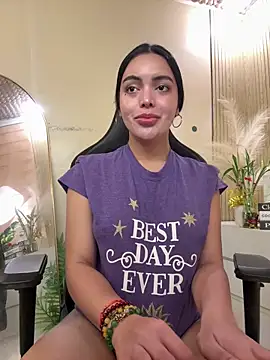 HotstuffCherrySummer online show from 23, 4, 2026