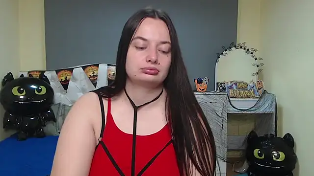 Snapshot of MilanaPrice chatting on 25, 10, 2025 MilanaPrice online show from 25, 10, 2025