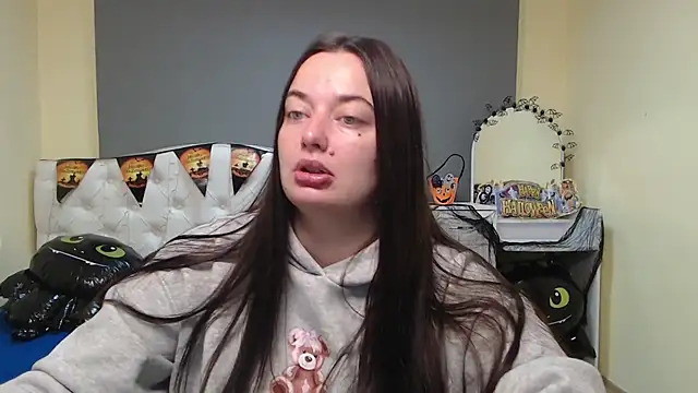 Snapshot of MilanaPrice chatting on 18, 10, 2025 MilanaPrice online show from 18, 10, 2025