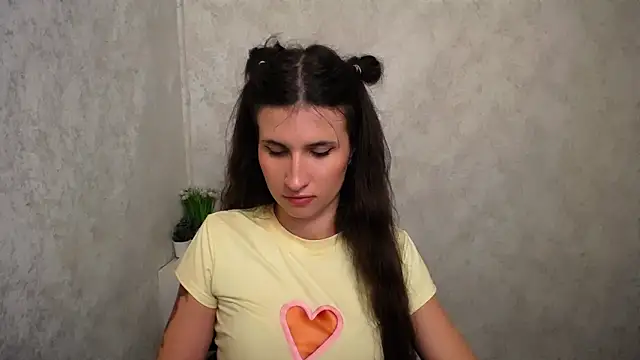 Snapshot of MaryEm976 chatting on 27, 6, 2026 MaryEm976 online show from 27, 6, 2026