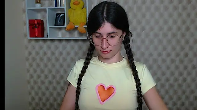 Snapshot of MaryEm976 chatting on 2, 6, 2026 MaryEm976 online show from 2, 6, 2026