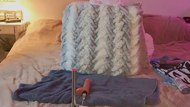 JESS LOVES online show from 11, 10, 2025