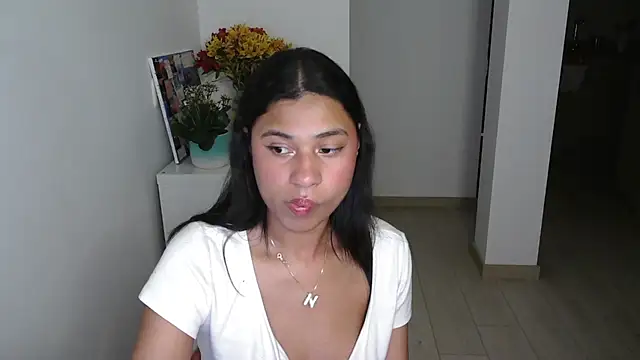 dark enchantress  online show from 17, 1, 2025