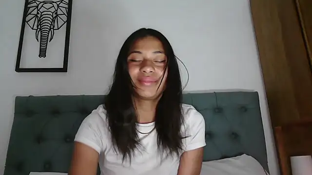 dark enchantress  online show from 16, 10, 2025