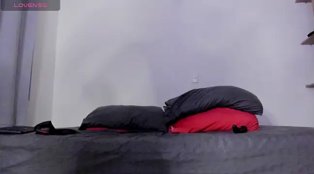 Snapshot of Cloudy_pigDude chatting on 6, 3, 2025 Cloudy pigDude online show from 6, 3, 2025