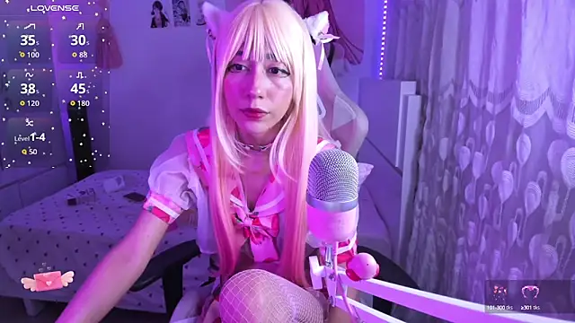 mia kawaii05 online show from 17, 9, 2025