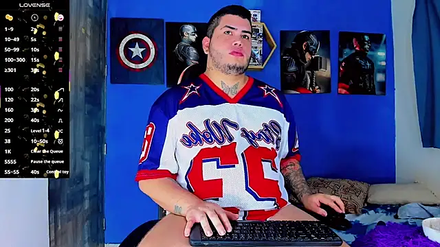 Thomas chubbyxhot online show from 11, 4, 2026