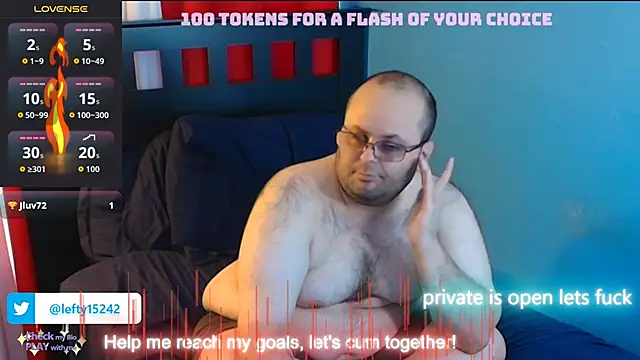 Snapshot of lefty15242 chatting on 10, 10, 2025 lefty15242 online show from 10, 10, 2025