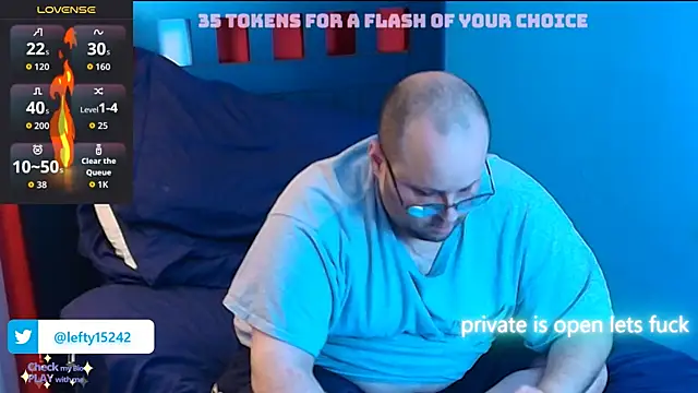 Snapshot of lefty15242 chatting on 24, 10, 2025 lefty15242 online show from 24, 10, 2025