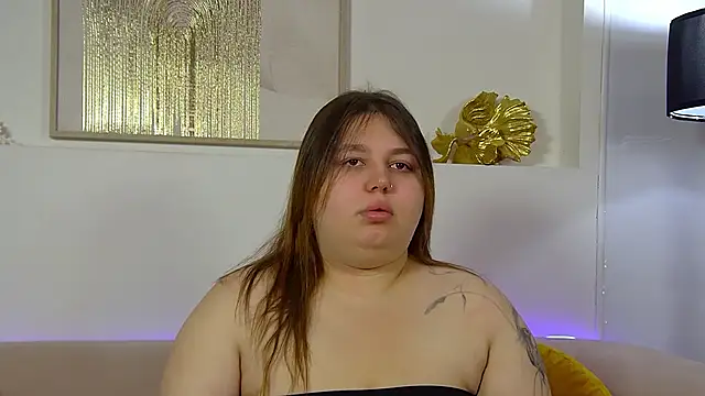 LillianKim online show from 23, 10, 2025