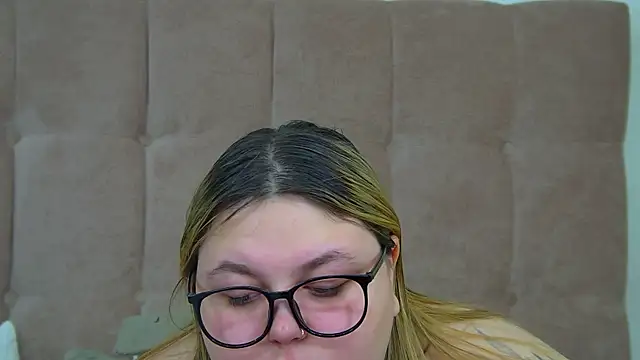 LillianKim online show from 25, 2, 2026