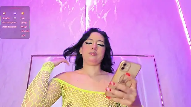 Snapshot of zarahfoster chatting on 28, 11, 2025 zarahfoster online show from 28, 11, 2025