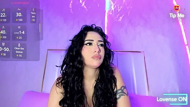 zarahfoster online show from 18, 5, 2026