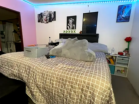 AngelSinz69 online show from 12, 10, 2025