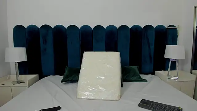 marianaaguii online show from 16, 11, 2025