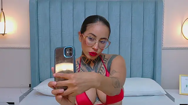 NicoleBlum online show from 20, 5, 2026