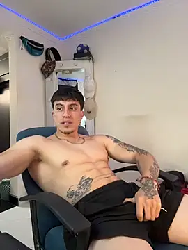 strongboy  online show from 14, 5, 2026