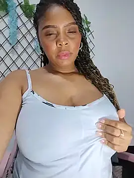 collegechica online show from 14, 2, 2026