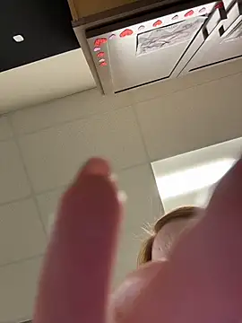 cinnatitties online show from 29, 10, 2025