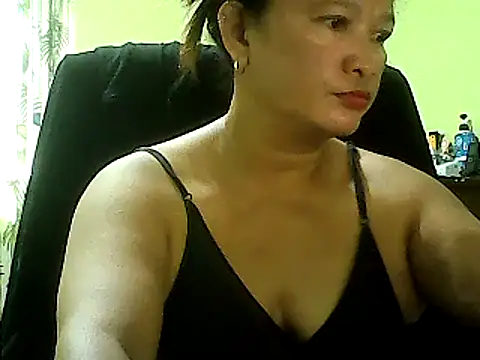 hott scarlett online show from 2, 3, 2025