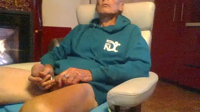 pierre5004 online show from 7, 10, 2025