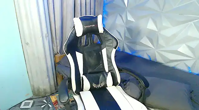 Snapshot of Tswakowako chatting on 14, 1, 2025 Tswakowako online show from 14, 1, 2025