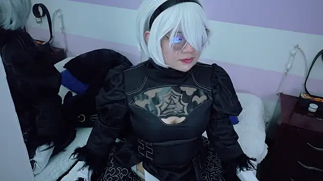 Catwhite  online show from 7, 11, 2025