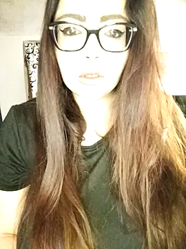 AriaRussell online show from 2, 3, 2026