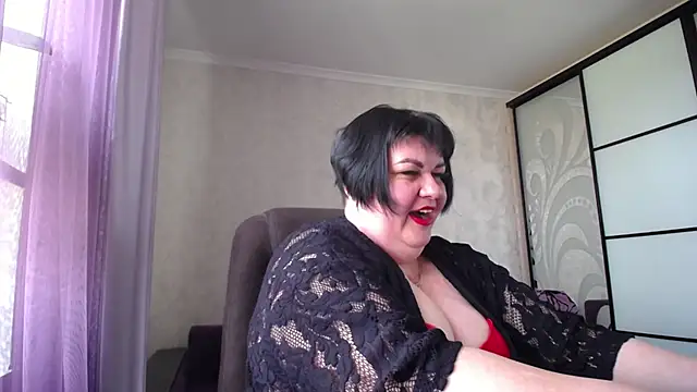 JuicyLady Di online show from 22, 4, 2026