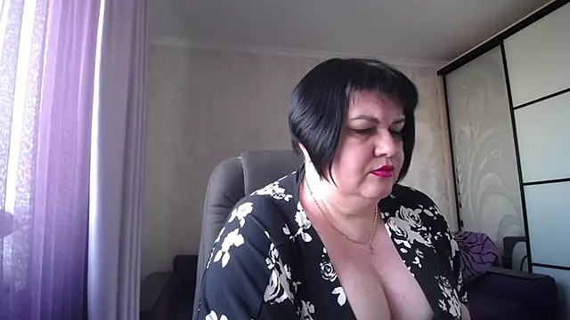 JuicyLady Di online show from 6, 3, 2025