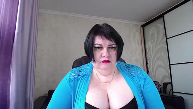 JuicyLady Di online show from 5, 11, 2025