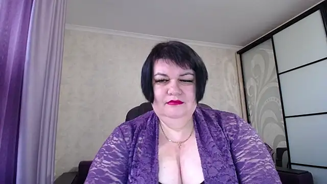 JuicyLady Di online show from 2, 11, 2025