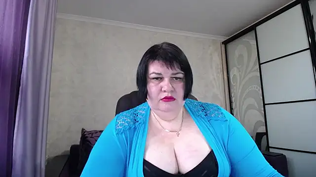 JuicyLady Di online show from 11, 11, 2025