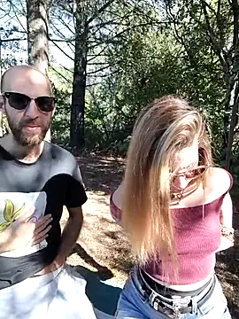 Snapshot of OnnaaH chatting on 12, 10, 2025 OnnaaH online show from 12, 10, 2025