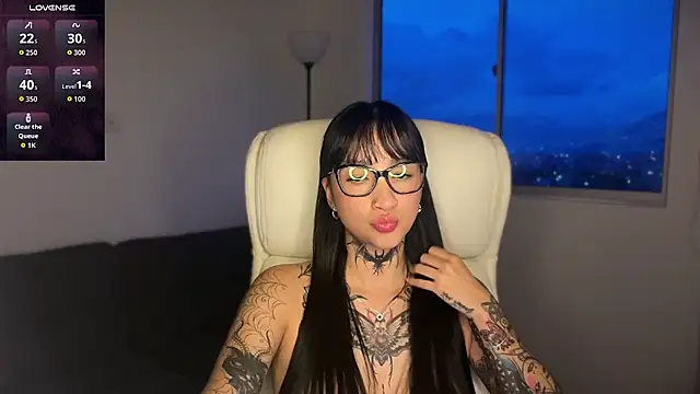 Snapshot of xisisxx chatting on 8, 11, 2025 xisisxx online show from 8, 11, 2025