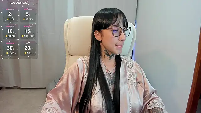 Snapshot of xisisxx chatting on 4, 2, 2025 xisisxx online show from 4, 2, 2025