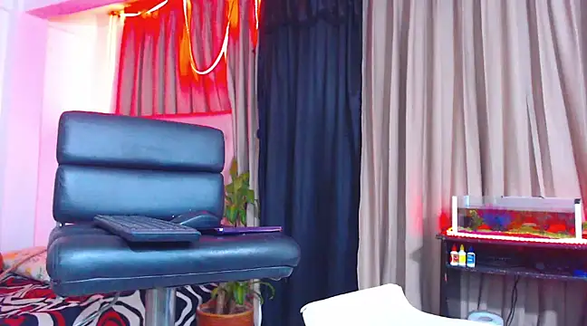 Hotgiirl 1 online show from 26, 2, 2025