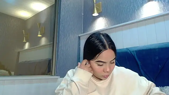 EmilyQueen3x online show from 5, 12, 2025