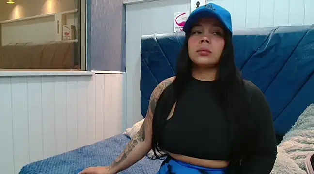 EmilyQueen3x online show from 25, 2, 2025