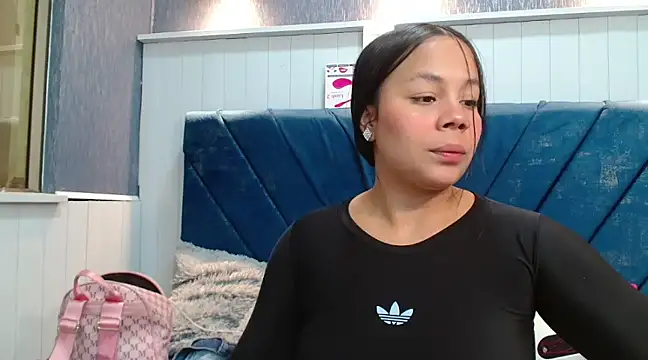 EmilyQueen3x online show from 23, 2, 2025