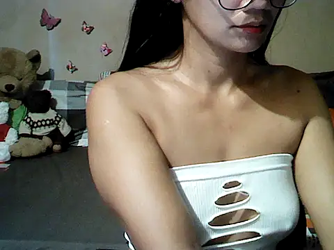 Snapshot of Mia_Rein chatting on 10, 7, 2026 Mia Rein online show from 10, 7, 2026