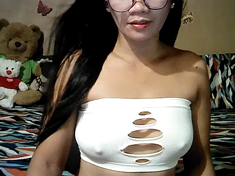 Snapshot of Mia_Rein chatting on 26, 6, 2026 Mia Rein online show from 26, 6, 2026