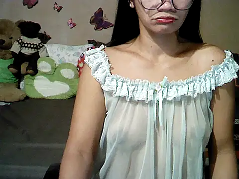 Mia Rein online show from 2, 2, 2026