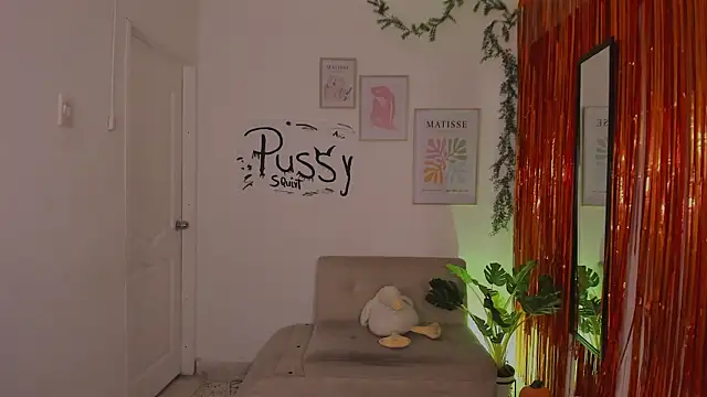 hornyprincess   online show from 1, 11, 2025