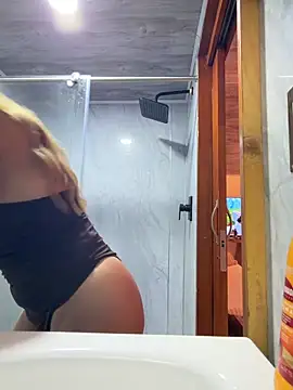 Snapshot of belaa_1 chatting on 3, 5, 2026 belaa 1 online show from 3, 5, 2026