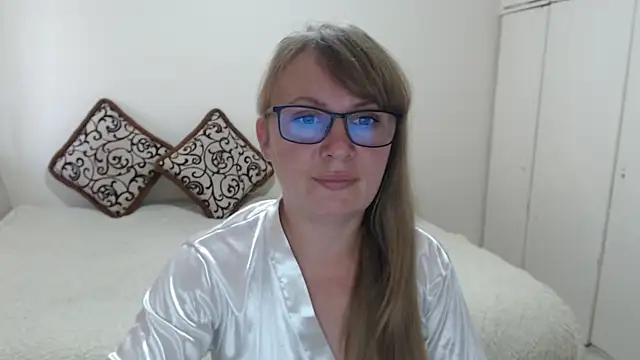 Snapshot of MargotLot chatting on 12, 6, 2026 MargotLot online show from 12, 6, 2026